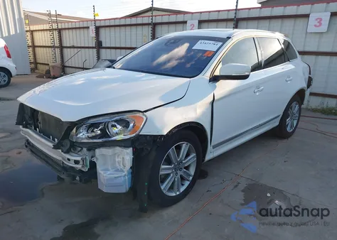 2017 Volvo Xc60 T5 Inscription z USA, uszkodzony, nr VIN YV440MDU6H2023396